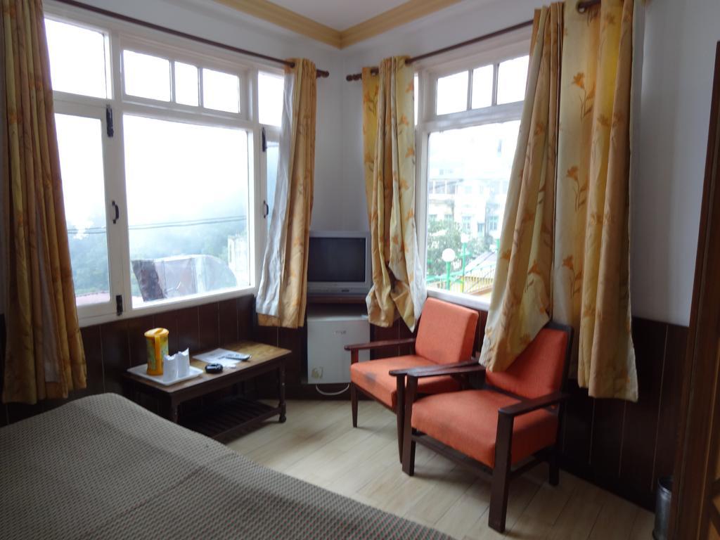 Hotel Ratan Dehradun Eksteriør billede