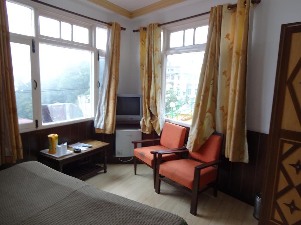 Hotel Ratan Dehradun Eksteriør billede