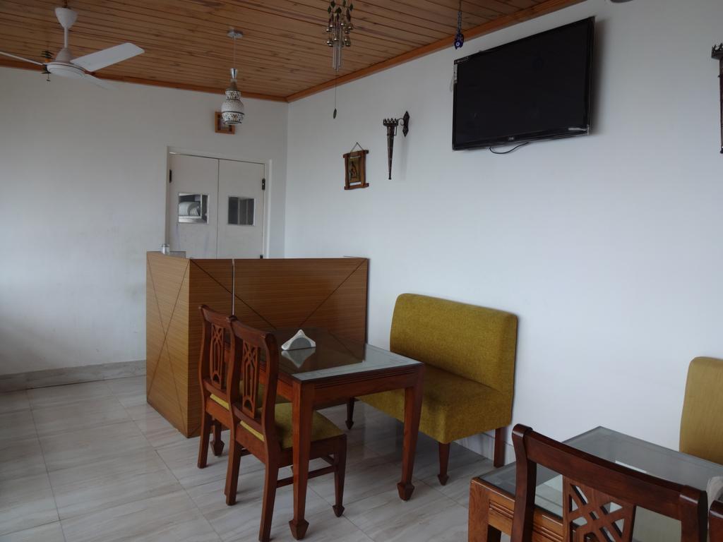 Hotel Ratan Dehradun Eksteriør billede